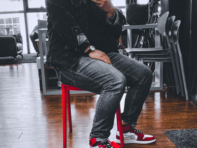 ДОМОГ IZ хочит Ирээдүй төрсөн өдрөө 16 caя төгрөгийн үнэтэй пүүзээр гангарав