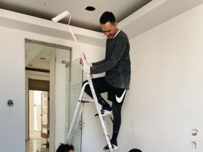 Б.Баттөр, Х.Мөнхжин, Б.Санчир нар эмнэлэг байгуулжээ