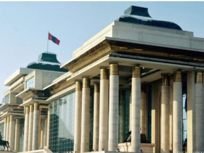 УИX-ын хоёр гишүүний туслахаас халдвар илэрлээ