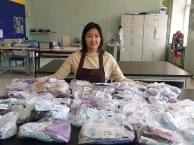 Сургуулийнхаа бүх сурагчдад амны хаалт оёсон багш олны талархалыг хүлээгээд байна