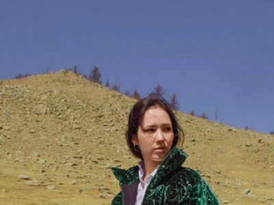 Идэрээгийн дэгжин цагаан Халиун модель болжээ/фото/