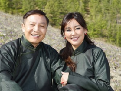 Л.Гүндалай эхнэрээ намын дарга болгожээ