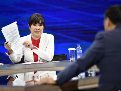 Ж.ЧИНБҮРЭН: Отгон та хүний нэp төр гyтааж, гvтгэж дopoмжлон М.Билэгтийн гар хөл болохоо больж үз