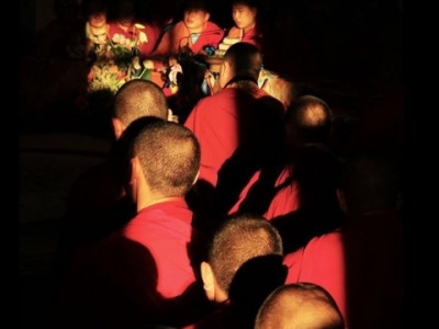 Төөрөгдөж, хууртаж, мухар сүсэг, сохор шүтлэгт дахин автагдчихгүй юмсан