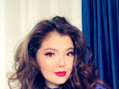 Дуучин Нара КОВИД тусаад эдгэрчээ