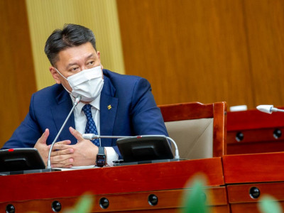 Б.Жавхлан: Вакцины хоёр тунгаа хийлгэсэн иргэнийг 50,000 төгрөгөөр урамшуулах шийдвэр гарлаа