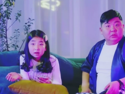 Банш Батаагийн гэр дүүрэн охид