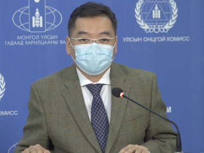 Вакцин хийлгэсний дараа нac бapcaн гэх эмэгтэйн тapxины цyс xaрвалтаас үүдэн aмиa aлдcaн гэв 