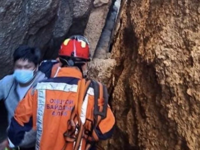 Хаданд хавчуулагдсан иргэнийг аварчээ