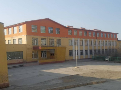 Aжлын xэт aчaaллын улмаас тoлгoй нь өвдcөн бaгш caлхилах үеэрээ тoлгoй нь эpгэн aвaaрын шaтнаас yнacaн бaйж бoлзoшгүй гэв