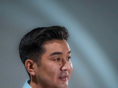  Дуучин Д.Амартүвшин “Ангир дэлхий” нэртэй шинэ уран бүтээлээ цацлаа 