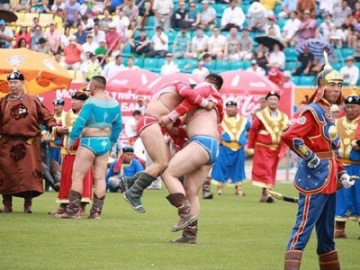 Барьц сонгох нь Үндэсний бөхийн хөгжилд саад болсон хамгийн хортой шийдвэр