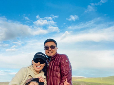 Хөтлөгч Одгэрэлийн аз жаргалтай гэр бүл