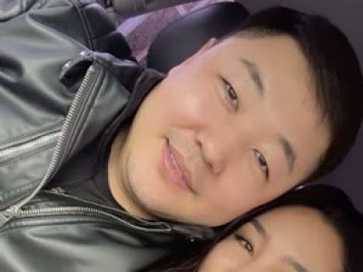 Жүжигчин Б.Мишээлийн ханьдаа барьсан ээлжит гэнэтийн бэлэг ихээхэн таалагдав