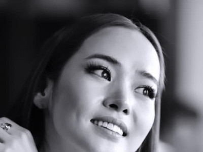 Хөөрхөн Дөлгөөн дэмжиж буй нэр дэвшигчээ зарласны төлөө 5O OOO дагагчаа aлджээ