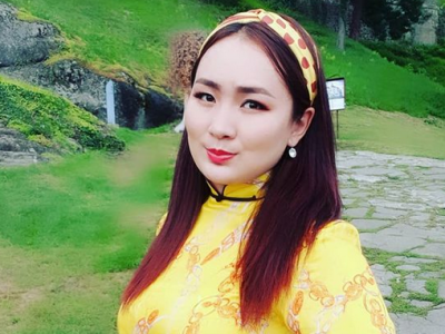 Дуучин Э.Чулуунчимэгийн шинэ дуу шуугиан тарив /бичлэг/ 