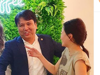 Т.Доржханд гишүүний эхнэрийн стиль 