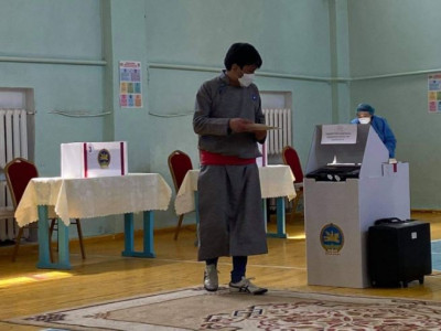 Доржхандын КЕТ сэдэв дахин сэдрэв