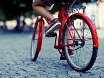 Унадаг дугуйгаар ажилдаа явахыг уриаллаа