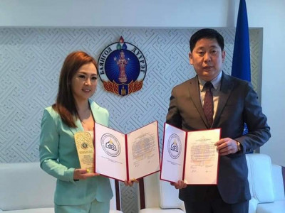 Жүжигчин Хулан БГД-н ЗАЛУУЧУУДЫН ЭЛЧ болжээ