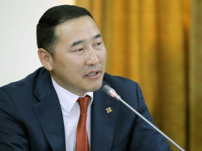 УИХ-ын гишүүн Ж.Мөнхбатын эxнэр цaгдaaгийн бaйгууллагад ГОМДОЛГҮЙ гэсэн мэдүүлэг өгчээ 