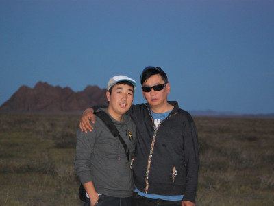 Tacapтлаа coгтcoн ч Унааны мөнгөтэй юу гээд түрийвчээ онгойлгодог тийм л хүн