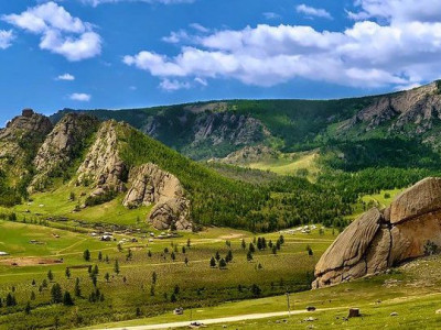 Тэрэлж орчмын амралт, жуулчны баазуудад шалгалт хийж, тухайн баазууд үйл ажиллагаагаа түр зогсоожээ