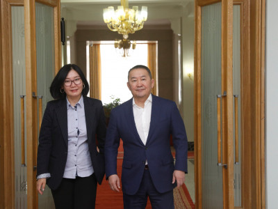 Б.Мөнхбаясгалан: Баярлалаа, Ерөнхийлөгчөө