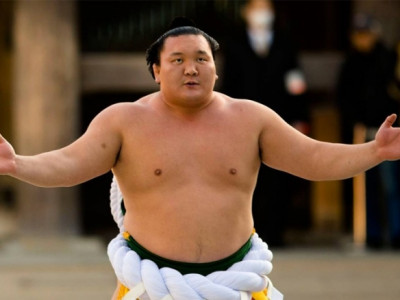 Хакүхо зодог тайлах уу, Тэрүнофүжи ёкозүна болох уу?