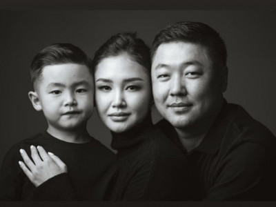 Жүжигчин Мишээлийн БҮХ АМЬДРАЛ энд байна