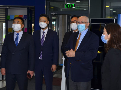 АНУ-аас Монгол Улсад суугаа бүрэн эрхт элчин сайд Майкл С.Клечески Нийслэлийн шинжлэх ухаан, үйлдвэрлэл, инновацын газар болон Улаанбаатар инновацын төвийн үйл ажиллагаатай танилцлаа 