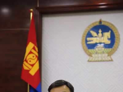 Д.Баярсайхан: “Сentury” бонд зах зээлд амжилттай арилжаалагдсан нь хөрөнгө оруулагчдын итгэлийг сэргээлээ