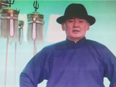 Ташаа тулан мэндчилгээ дэвшүүлсэн Ерөнхийлөгч Хүрэлсүх олны шүүмжлэл хүртэв