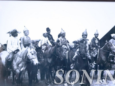 Ялгуусан Ардын Хувьсгал бидэнд юу өгөв?