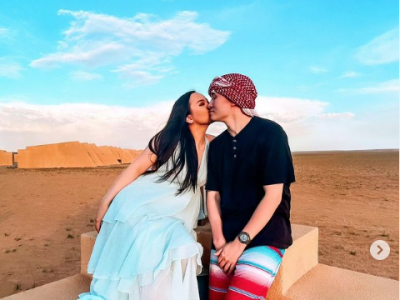 Бүжигчин Төөгө хайрттайгаа зургаа авахуулалгүй 10 мянган жил болжээ