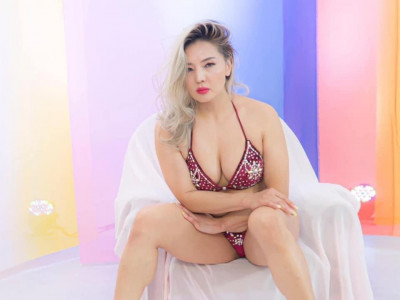 Нvдэнгоог нvцгэлсэн мисс хэн бэ