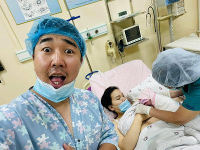 Жүжигчин Цогтоо ОХИН үр нь мэндэлсэн баяраа дагагч нартайгаа хуваалцав