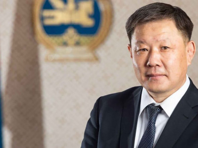 Шаардлагыг нь биелүүлээгүй байж шахалт үзүүлэхээс ичээрэй, Л.Халтар сайд аа!