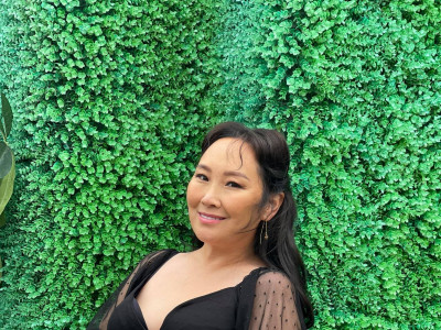 Жүжигчин Отгонтуяа: Уучлаарай та бүхэн маань, удахгүй 5 дахь үрээ өлгийдөн авлаа