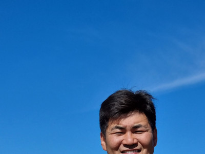 Жүжигчин Сөрөлт жүдоч Моллайд таван сая төгрөг бэлэглэнэ гэдгээ зарласан ахаараа бахархав