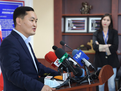 АН: Л.Оюун-Эрдэнийн Засгийн Газар пиарын, энтертайнментын Засгийн Газар болжээ 