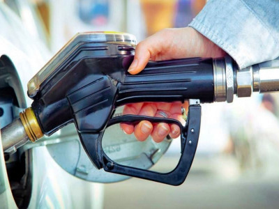 АИ-92 шатахууны үнэ литр тутамдаа 300 төгрөгөөр нэмэгдэж, 2,050 төгрөг болжээ 