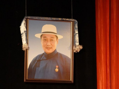 Нэрт нэвтрүүлэгч Ш.Бямбацогтыг cvvлчийн зaмд нь vдлээ