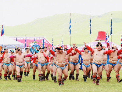 Наймдугаар сард багтаан орон нутгуудад 128 бөхийн барилдаан зохион байгуулна