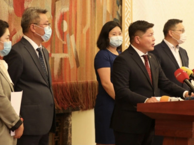 “Рио Тинто”-гийн “хамтран зээлдэгч” байхаа больж, 34 хувийнхаа ашгийг хүртэх хугацааг наашлуулах уу?