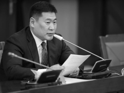 “Рио Тинто”-г “шахаж” ажиллая! Ерөнхий Сайд аа 