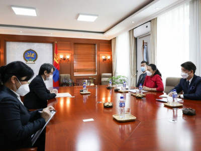 Хубилай хааны захидал, Юань гүрний дөрвөлжин үсэгтэй тамга зэргийг хуулбарлан Монголд өгөхөд санаа тавихыг Японы элчин сайдаас хүслээ