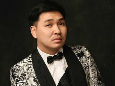 Хөтлөгчөөс захирал болсон Г.Анхбаярын мөрөөдлийн багийнхан