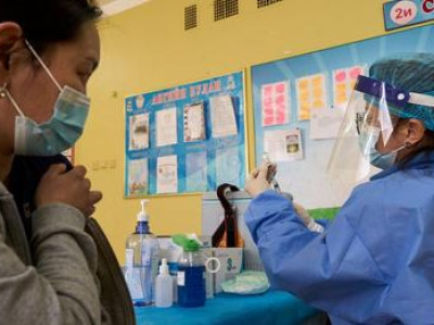 Нийт жирэмсэн эмэгтэйчүүд, шинэ төрсөн ээжүүдээ дархлаажуулалтад хамрагдахыг уриалж байна