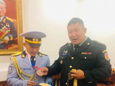 Сүлд спорт хорооны дарга H.Батсуурь: Цэндбаатарыг дэлхийн аварга шалгаруулах тэмцээнд явуулах хэрэгтэй. Тамирчин хүний карьер цөөхөн жил байгаа